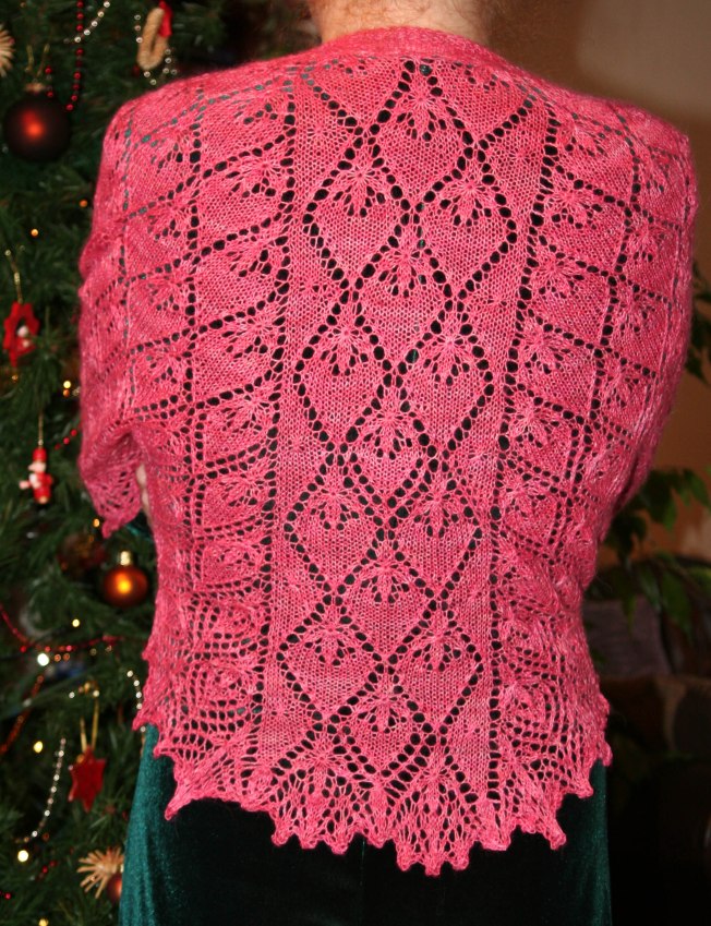 Strawberry Faroese shawl in Coolree lace